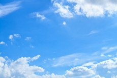 Sade Bulut gergi tavan modelleri